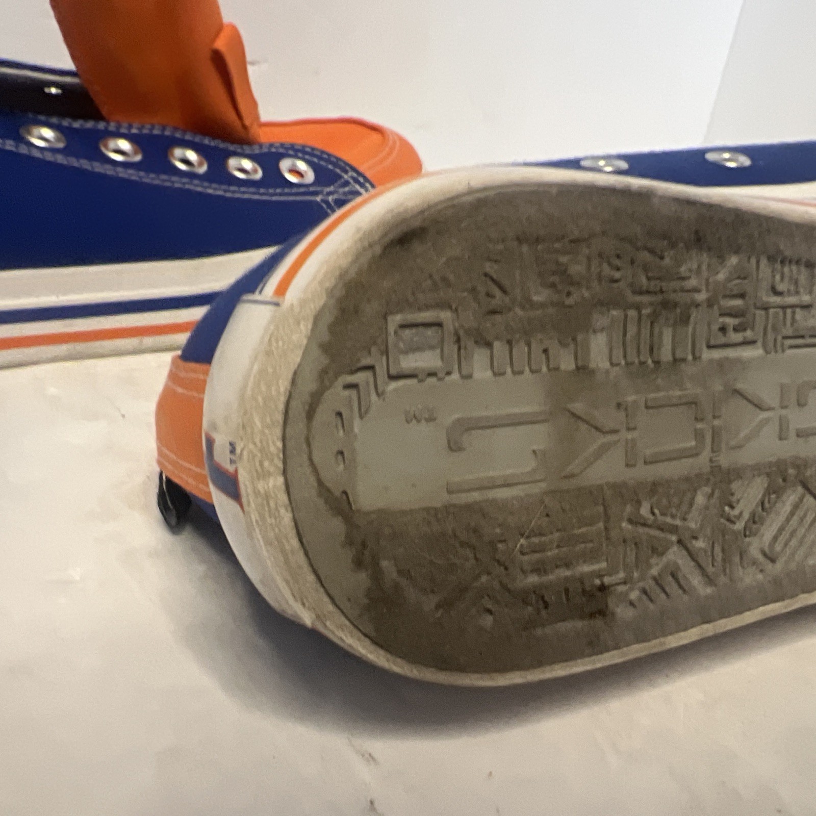 Skicks U Of F Florida Gators Swamp Canvas Low Top Sneakers Women 11 Men’s 9