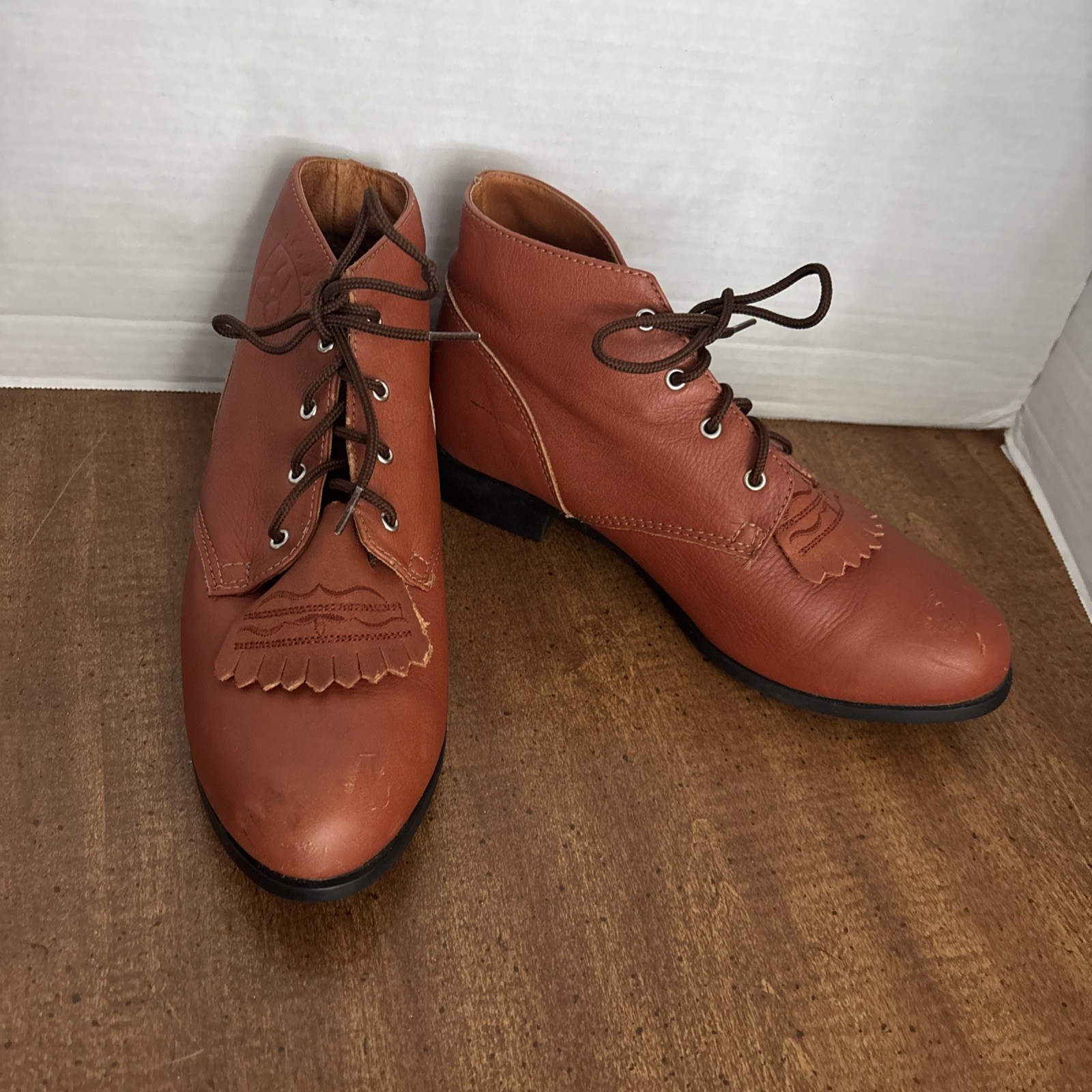 Ariat Woman’s Chukka ATS Ankle Boots Lace-Up Fringe Brown Leather Womens 7.5