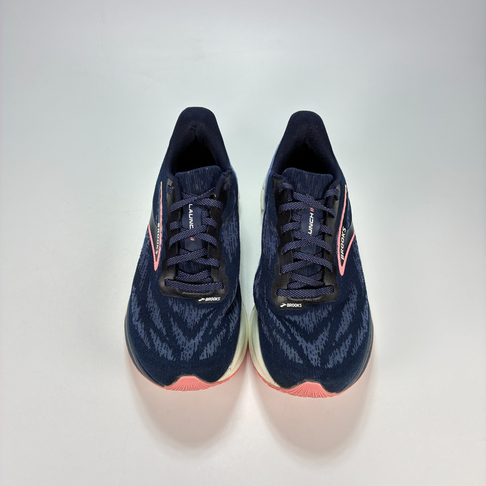 Brooks Launch 11 Peacoat Blue Peach Running Shoes 1204391B483 Women’s Size 10