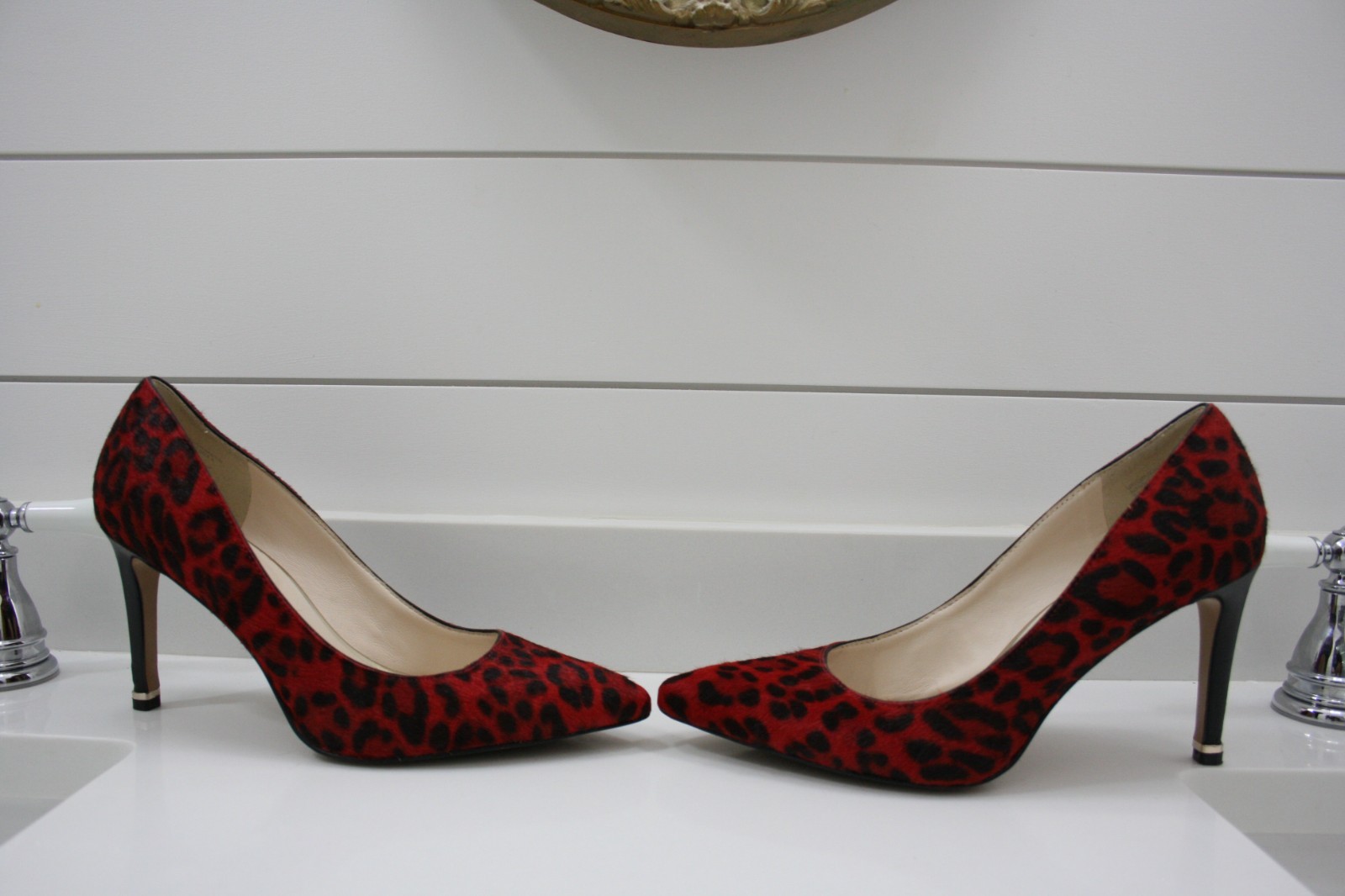 Katherine Kelly REESE Red Leopard Print Calf Hair Pointed toe Leather Pumps sz 8