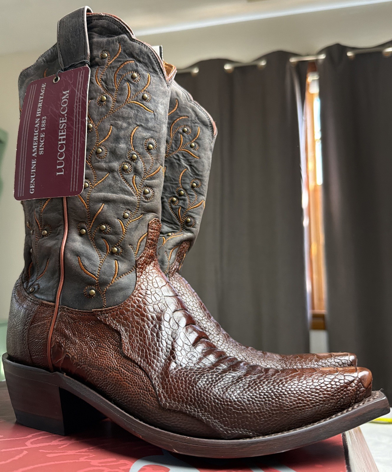 Lucchese Women’s Burnished Ostrich Leg Western Boots NEW OLD STOCK NWT Size 7B