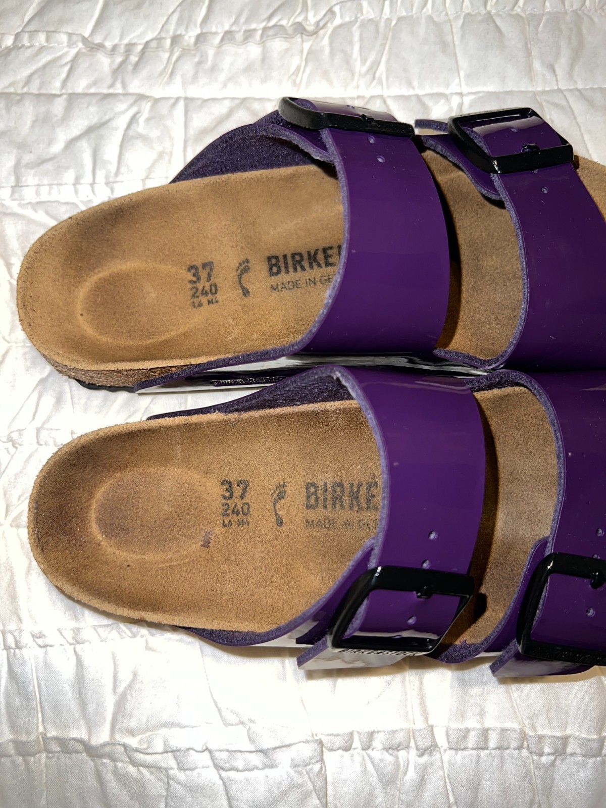 Birkenstock 37 / 6.5 Purple Vegan Patent Leather Arizona Sandals EUC