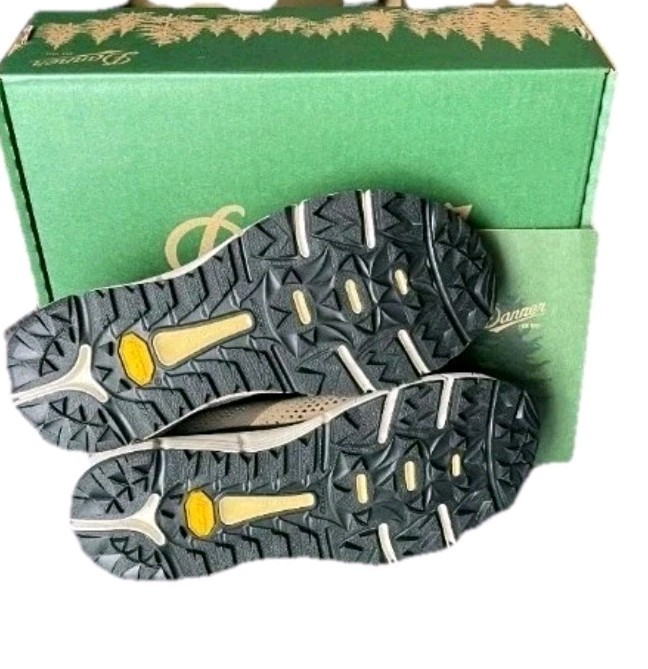 DANNER® TRAIL 2650 WOMEN’S SIZING BRONZE/WHEAT 61284 size 6.5 Women’s NWT