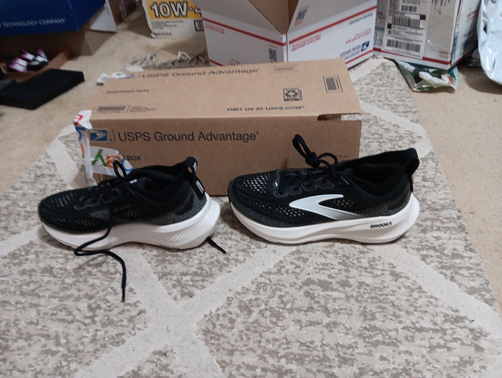 Brooks Glycerin 23 Women’s Size 7 B Shoes Black Grey White Size 1204651B090
