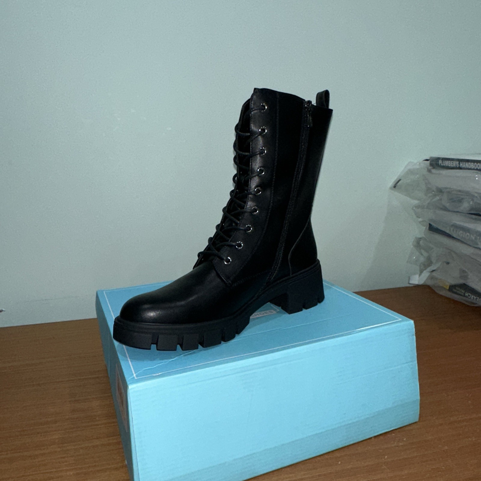 Vepose Women’s 11 Mid Calf Combat Boots Chunky Platform Boot New
