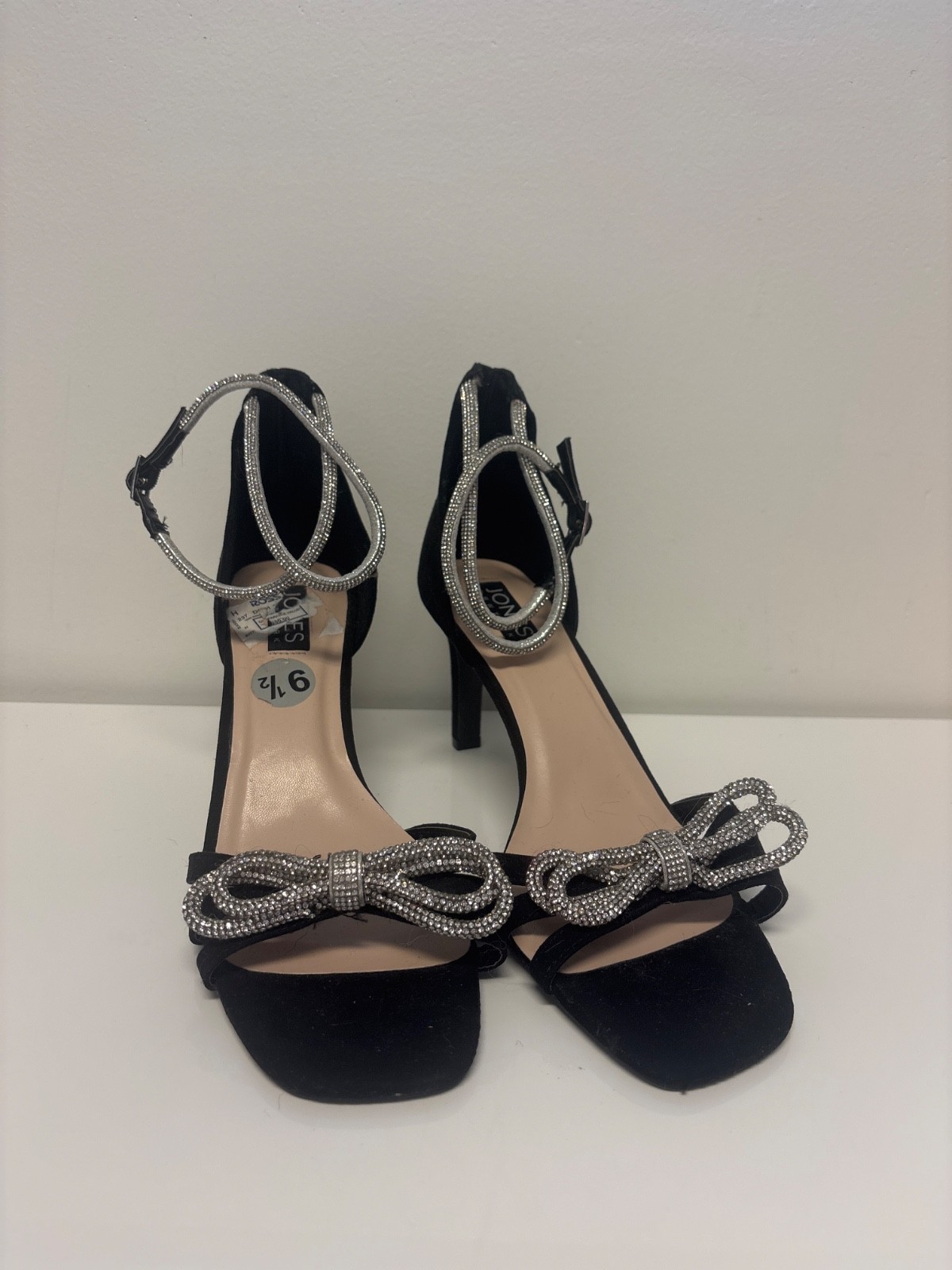 Jones New York Black Rhinestone Bow Ankle Strap Evening Heels Sandals 9.5