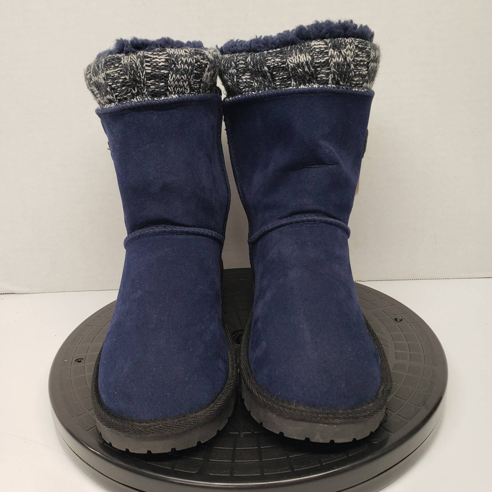 Navy Blue Muk Luks Short Winter Fall Fur Boots Knit Buttoned Women’s Size 10