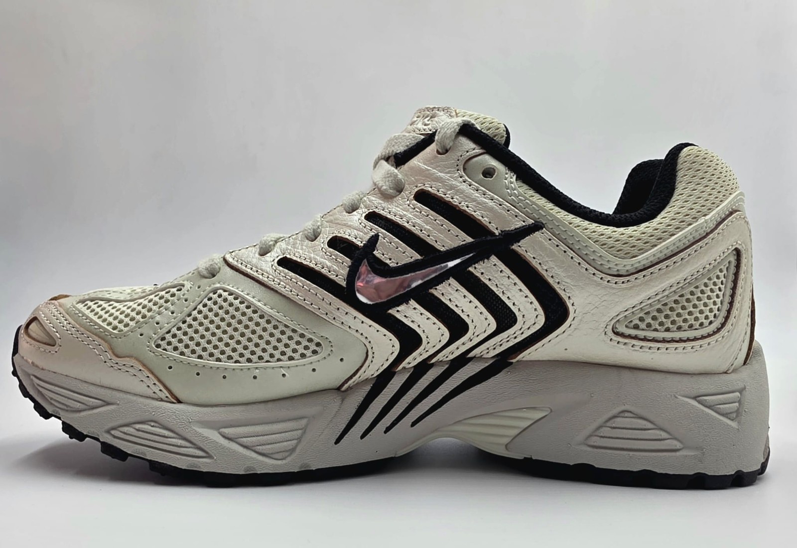 Nike Air Pegasus 2K5 Women’s Sneakers Shoes New FQ3571-001 (Size EU 40)