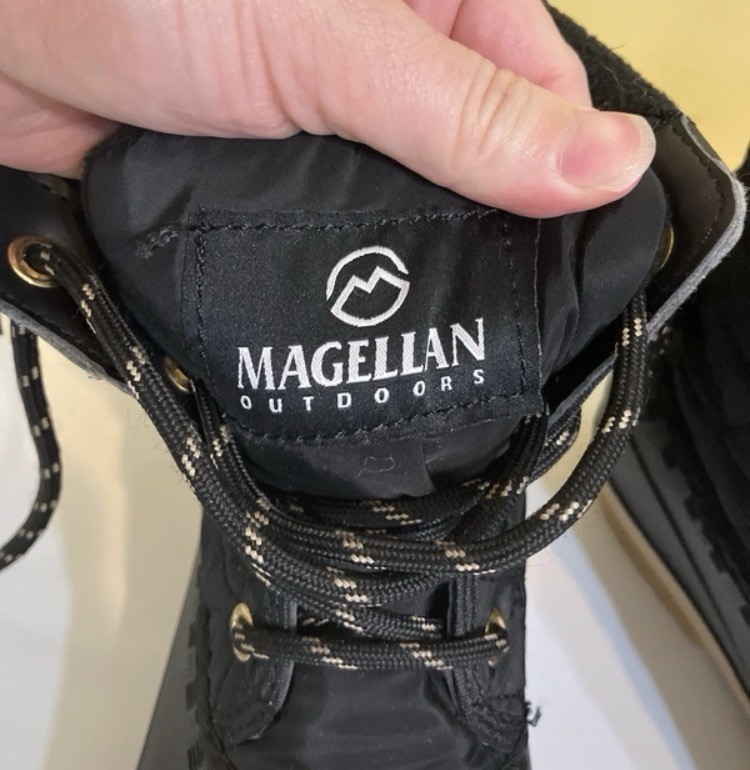 Magellan Outdoors Women’s Quilted Lace Up Boots Black Textile Size 7 177851