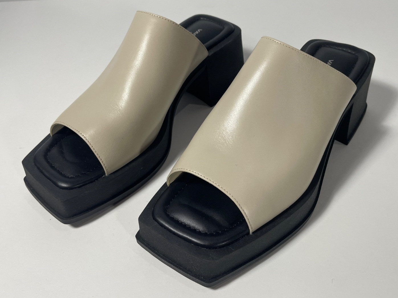 Vagabond Shoemakers Hennie Mule Platform, Off White, US 7.5, EU 38 – NWOB