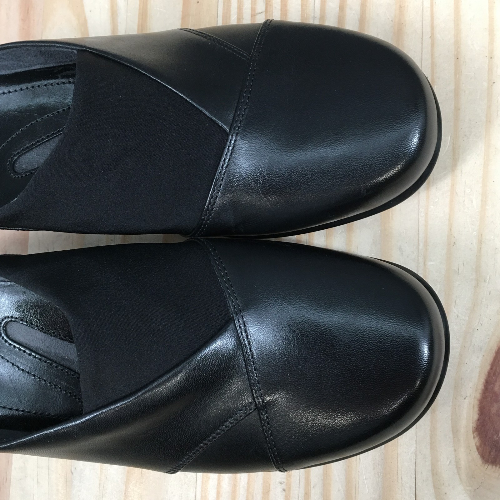 Clarks Artisan Tyler Mules Clogs Shoes Womens 7XW Extra Wide Black Leather NEW