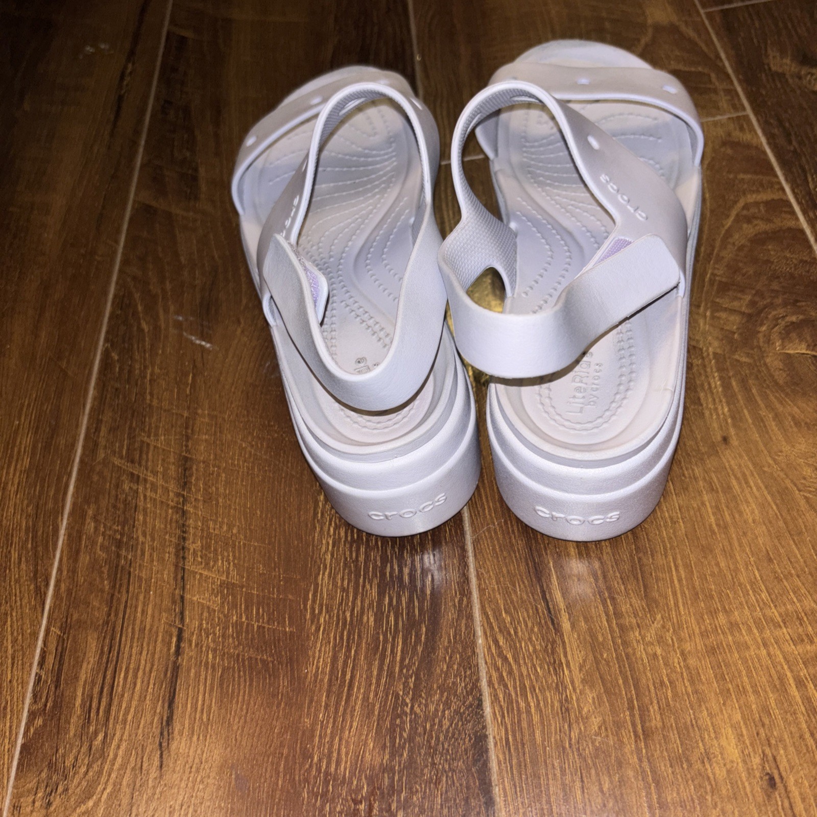 Crocs LiteRide Brooklyn Strappy Sandals Women’s Size: 7 Color: Mushroom/Stucco
