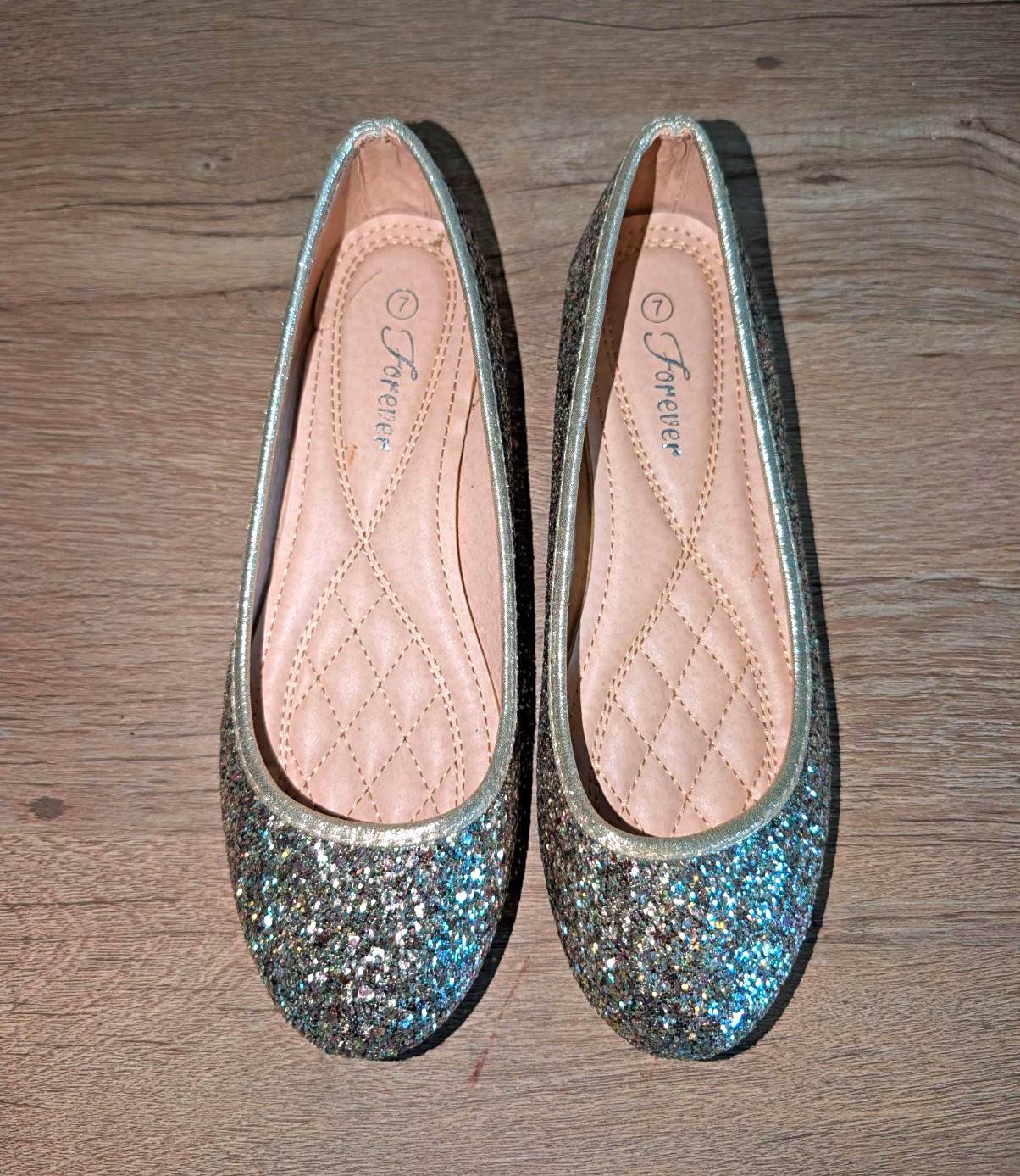 Forever Women’s Silver Glitter Ballet Flats Slip-On Round Toe Faux Leather 7