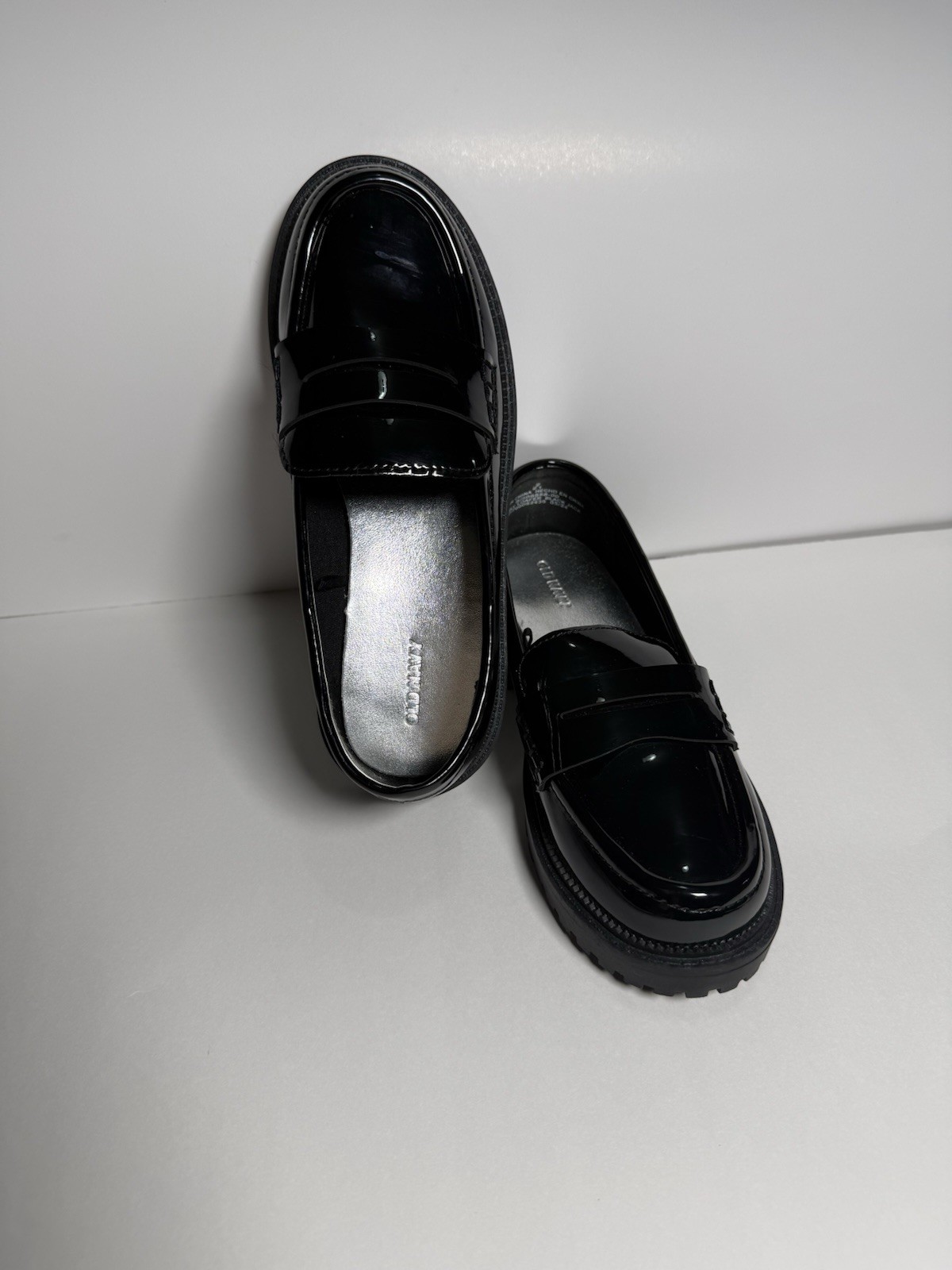 Old Navy kids Black Patent Leather Loafer Flats Slip On Comfort US Size 2