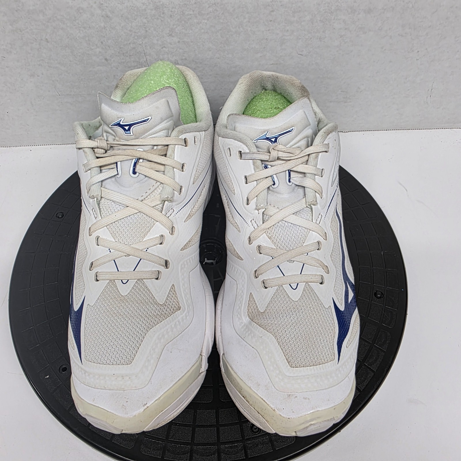 Mizuno Volleyball Shoes Women’s Sz 8 White Blue Wave Lightning Z6 Gym Indoor
