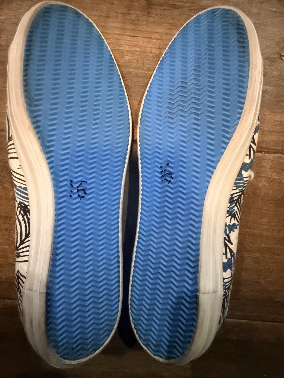 Lacoste Women’s Shoes Sz8us