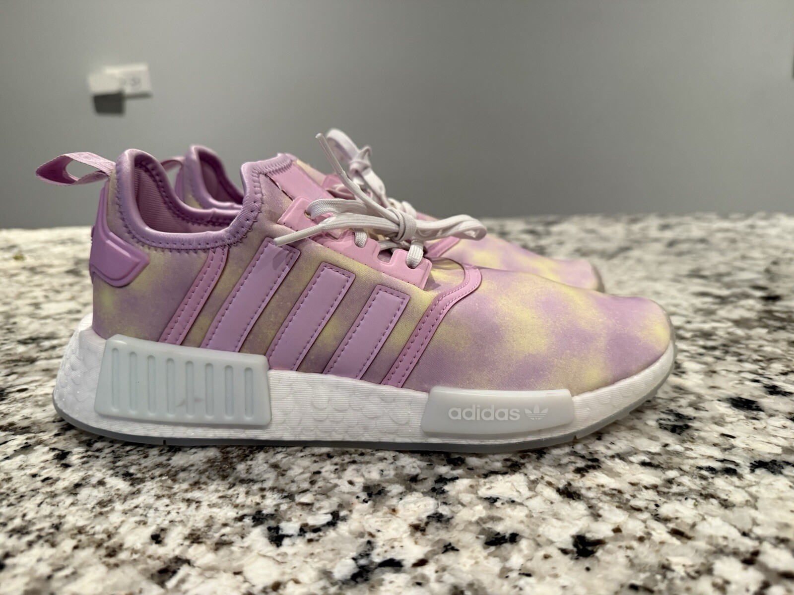 ADIDAS HQ6184 NMD_R1 JR’S (Medium) Lilac/White/Lilac Mesh Running Shoes