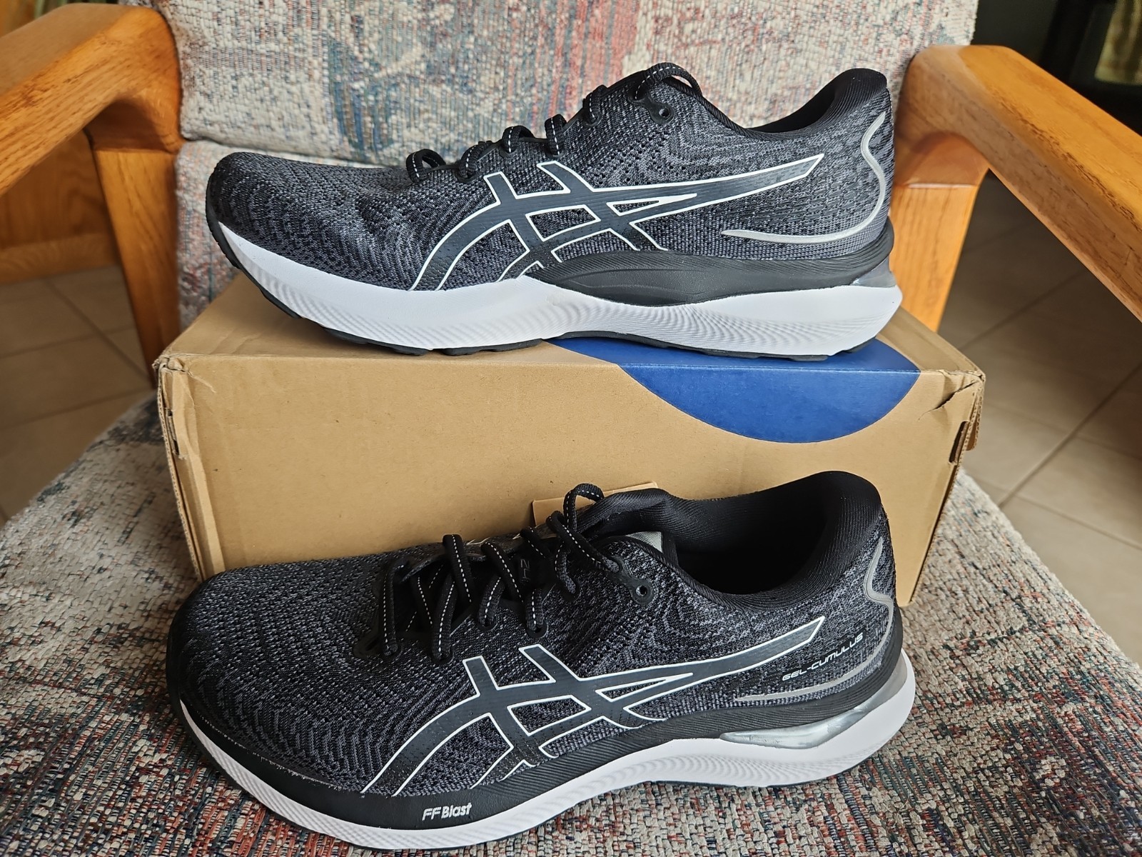 ASICS Gel Cumulus 24 Women’s Size 10