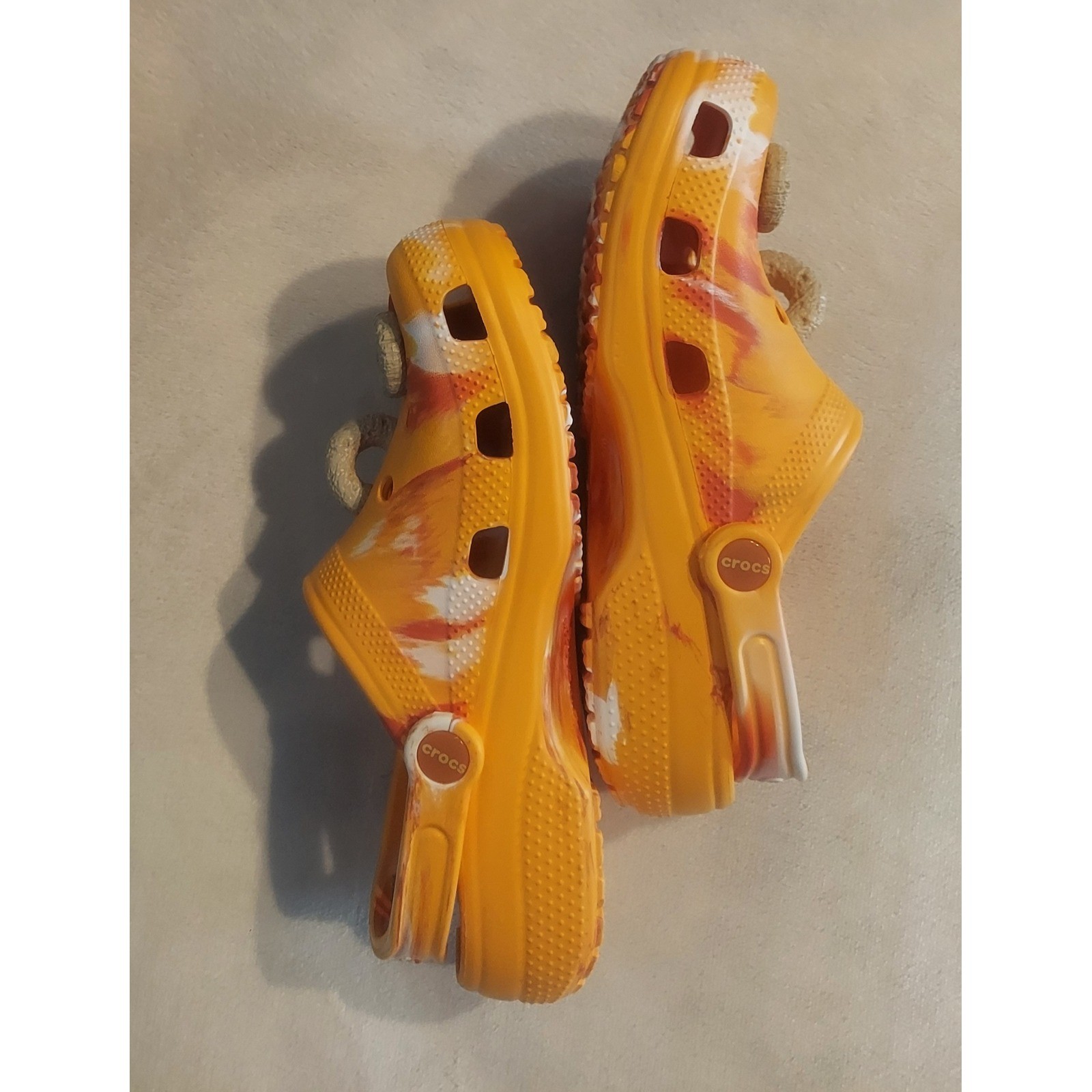 Crocs × Honey Nut Cheerios Collab Orange Tie-Dye Classic Clogs Size J/6 W/8 M/6