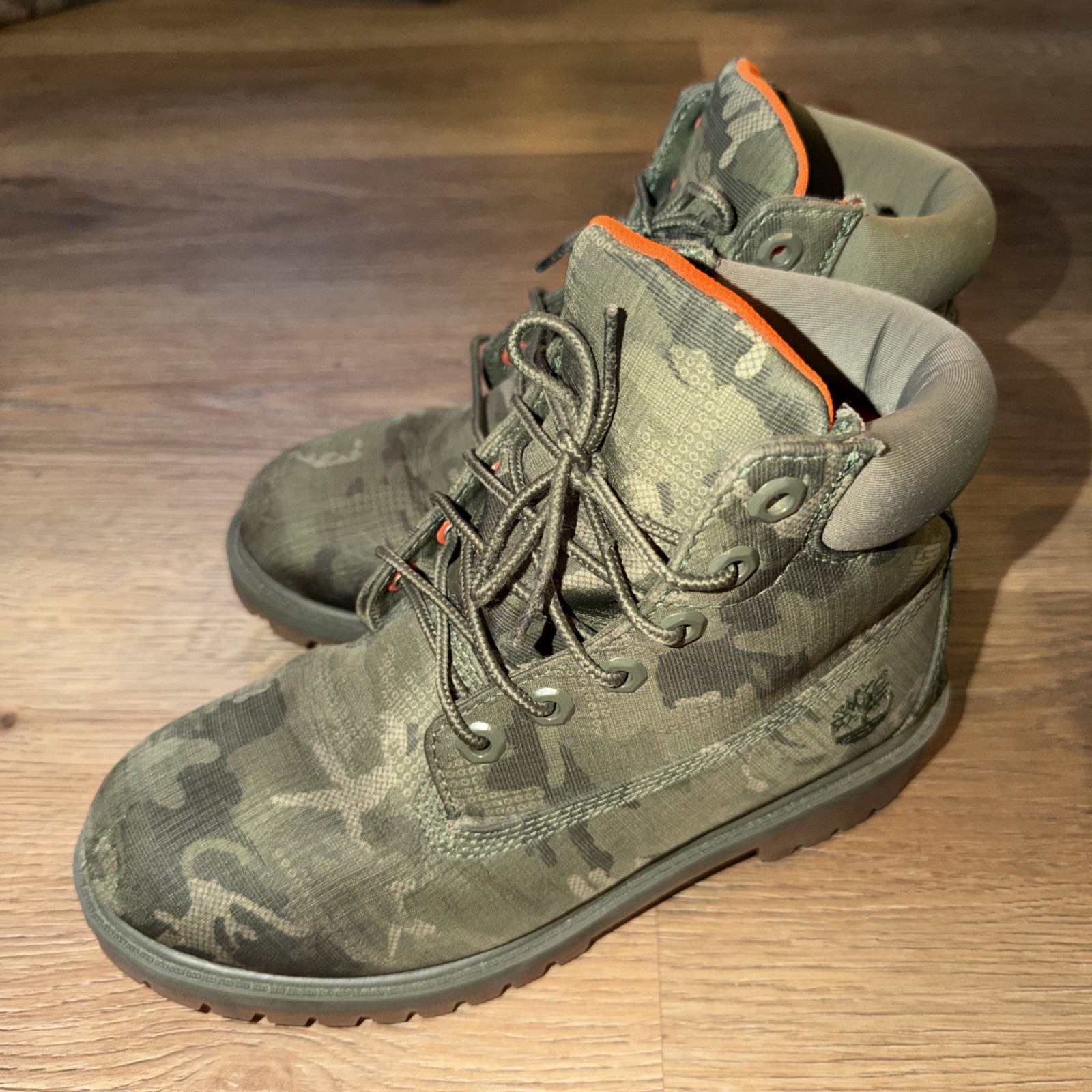 Timberland Premium Timberdry Fabric Boot Green Camo Womens Girls Size 5