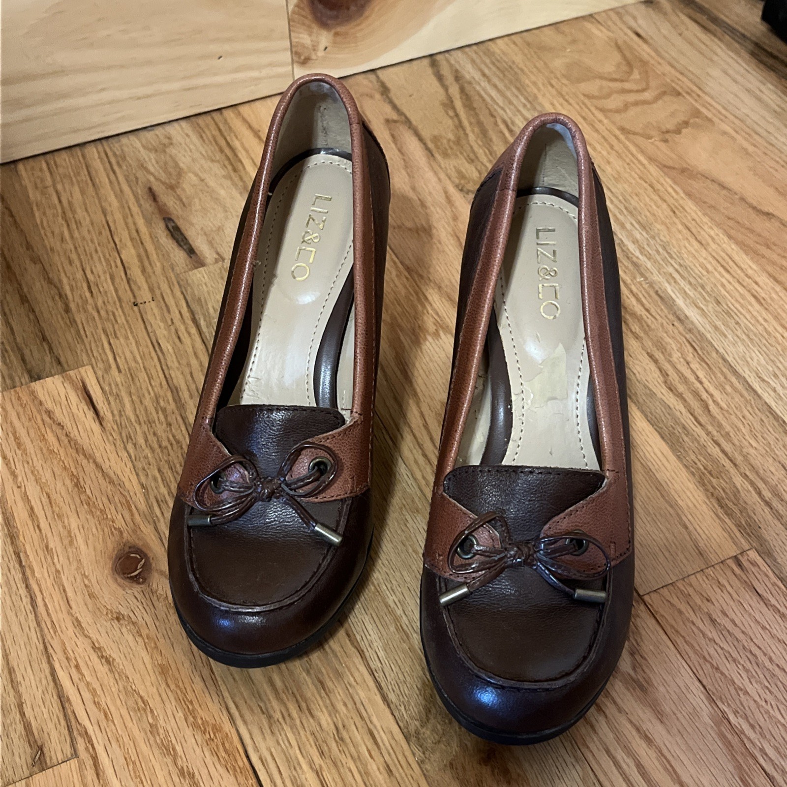 Liz & Co woman’s wedge shoe 8 Vintage Librarian Classic Preppy
