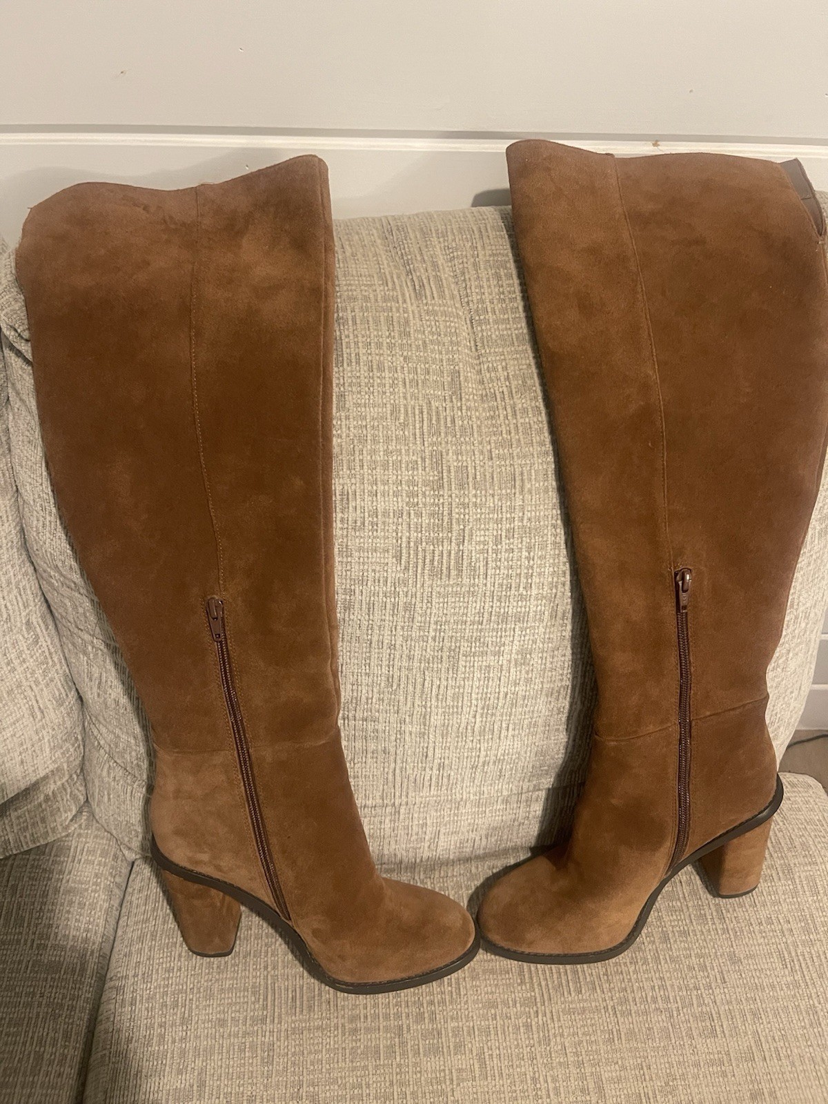Gianni Bini Brown Suede Over The Knee Boots Women’s 7.5M Block Heel Tall Zip