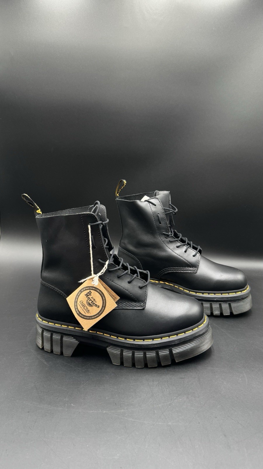 New Dr. Martens Audrick 8-Eye Platform Boots Black Leather Women’s US 10 EU42