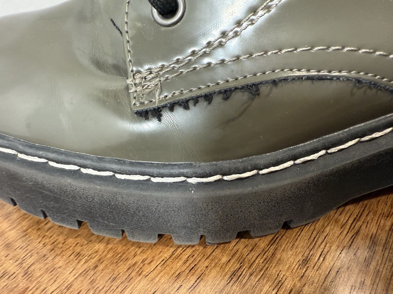 Sincerely Jules Women’s Army Green Boots Black Bottoms Size 7 1/2 Grunge Y2K