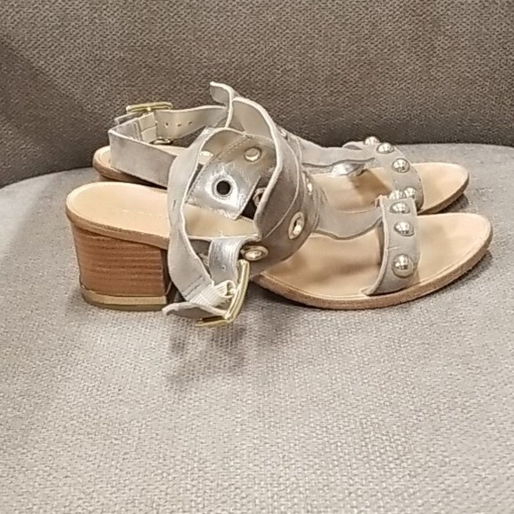 𝅺TRINA Turk Womens Atwater Block Heel Sandals Size 7 Beige Leather Slingback
