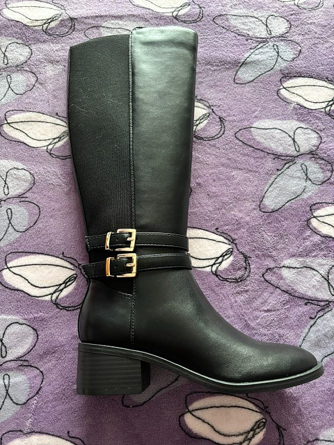 Unisa Waylee-J Black Knee High Boots Buckle Zip Women’s Size 6M NWB