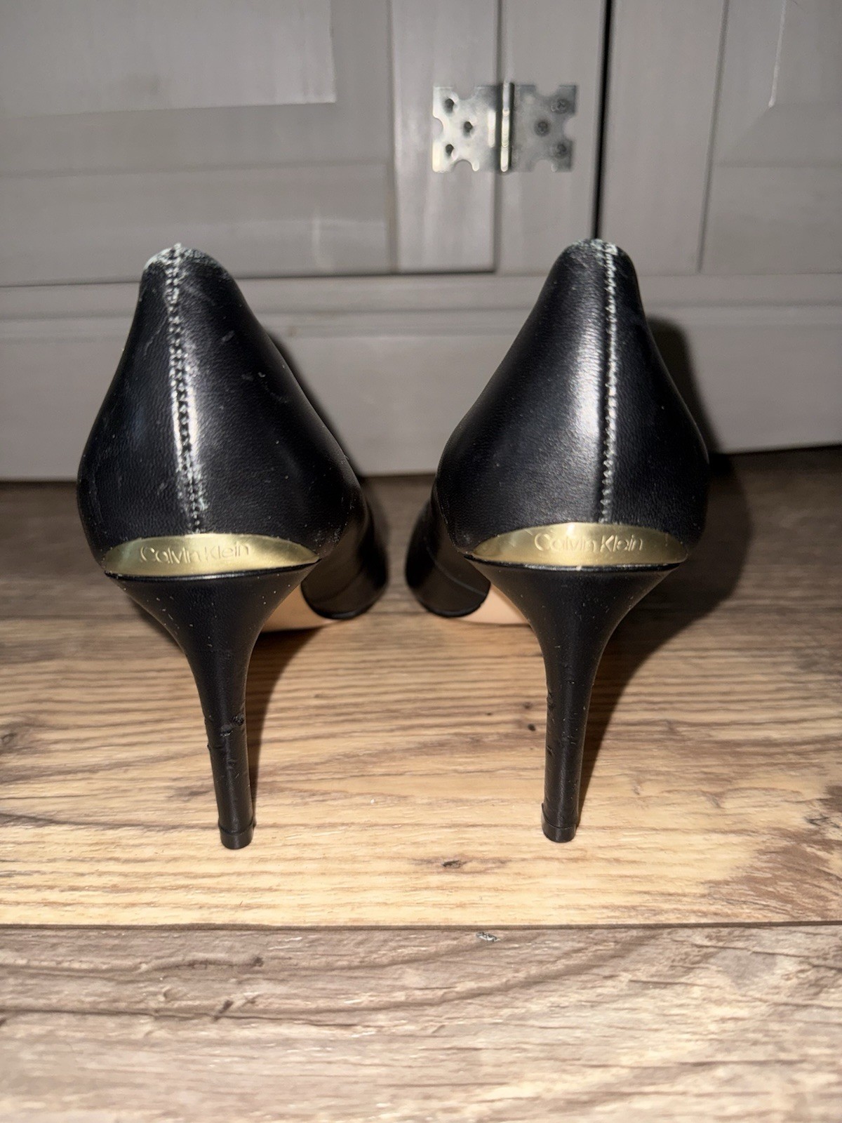 Calvin Klein Womens Black Leather Slip On Stiletto Pump Heels Size US 7.5