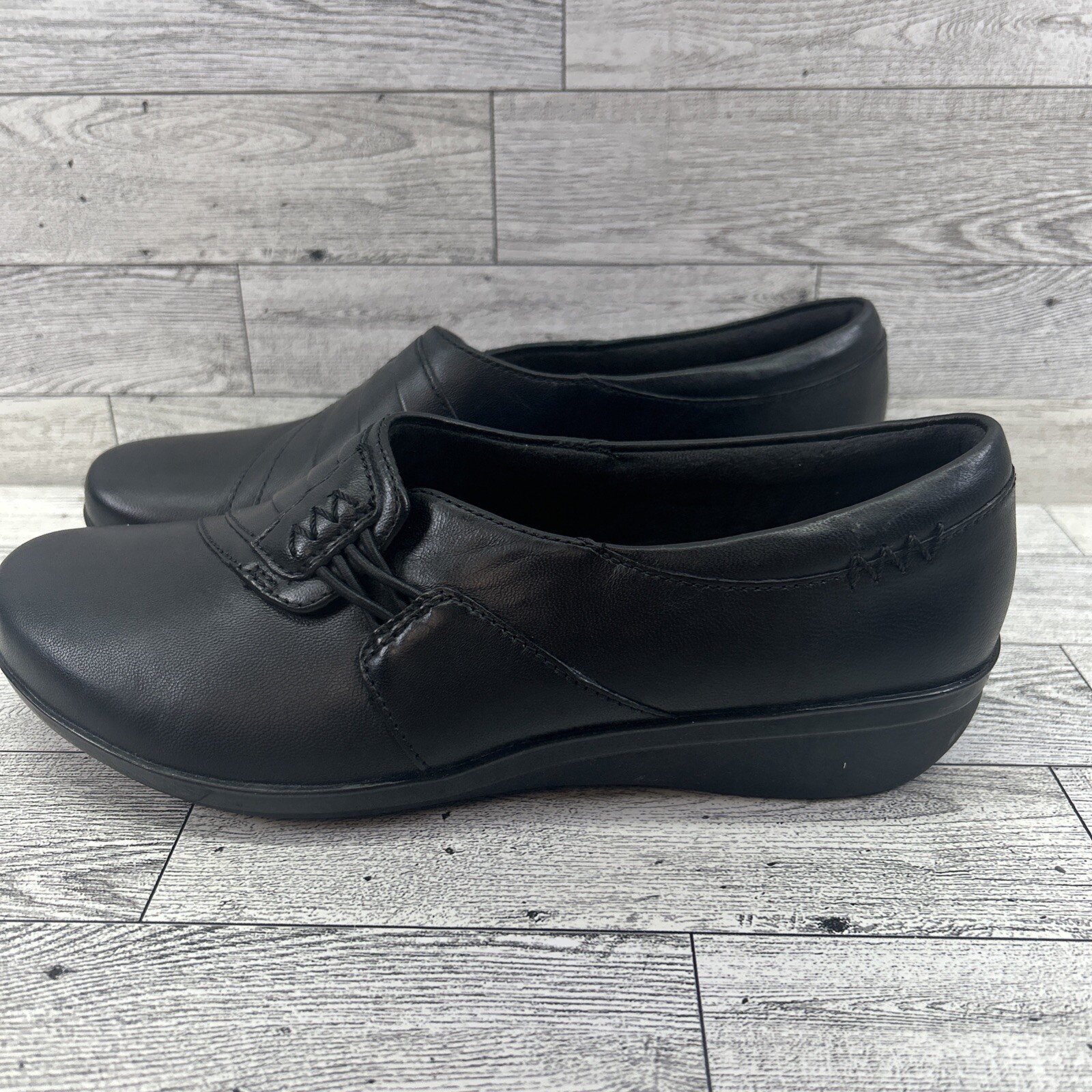 Clarks Women’s Everlay Iris Size 6M Black Leather Slip On Loafer Shoes New
