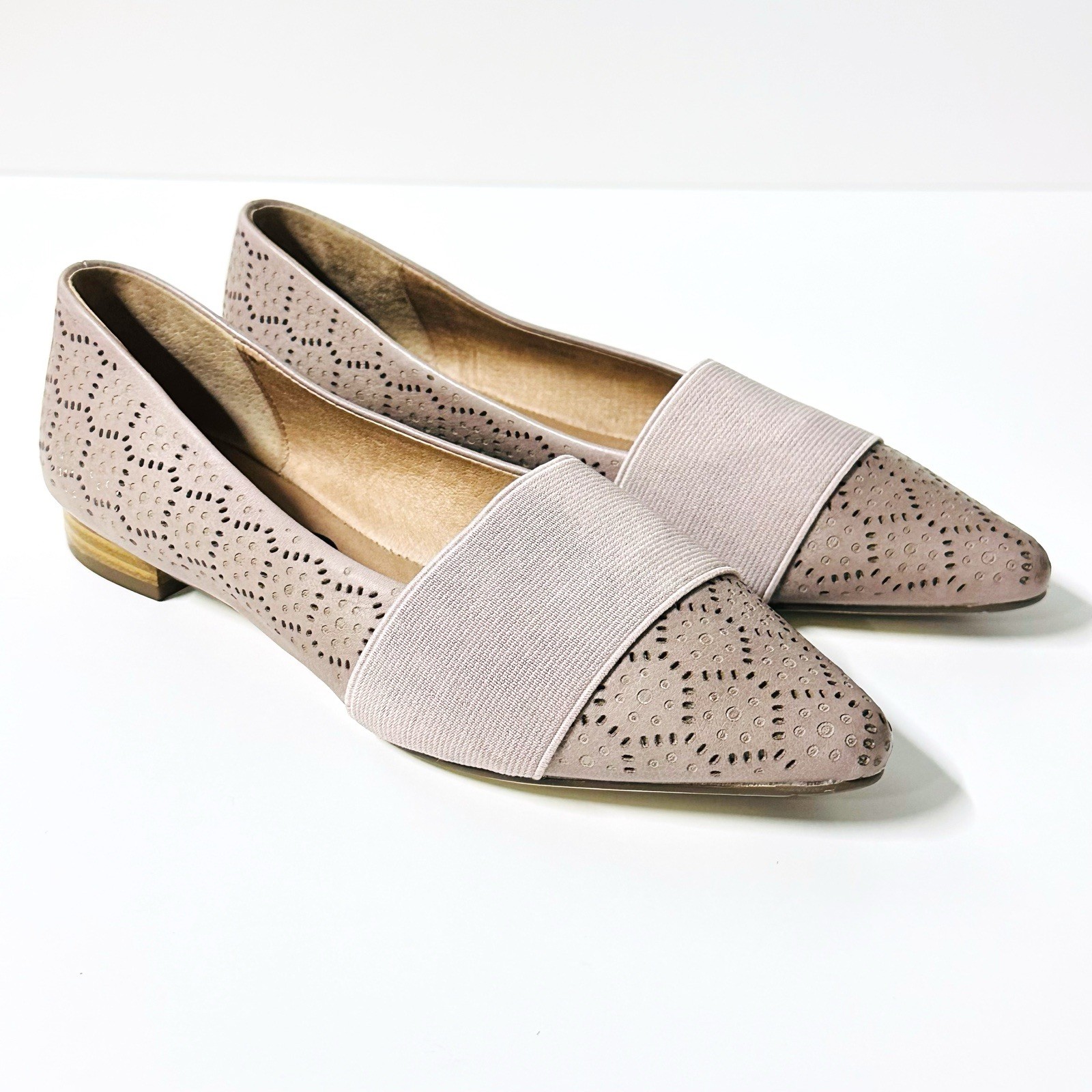 Diana Ferrari Leather Pointed Toe Flats Blush Pink Laser Cut AU 6