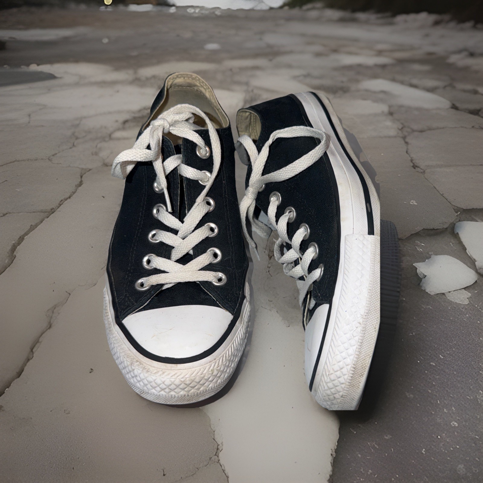 CONVERSE BLACK Shoes ALL STAR Chuck Taylors Men 6, Women 8, Lace Up Low Tops, 39