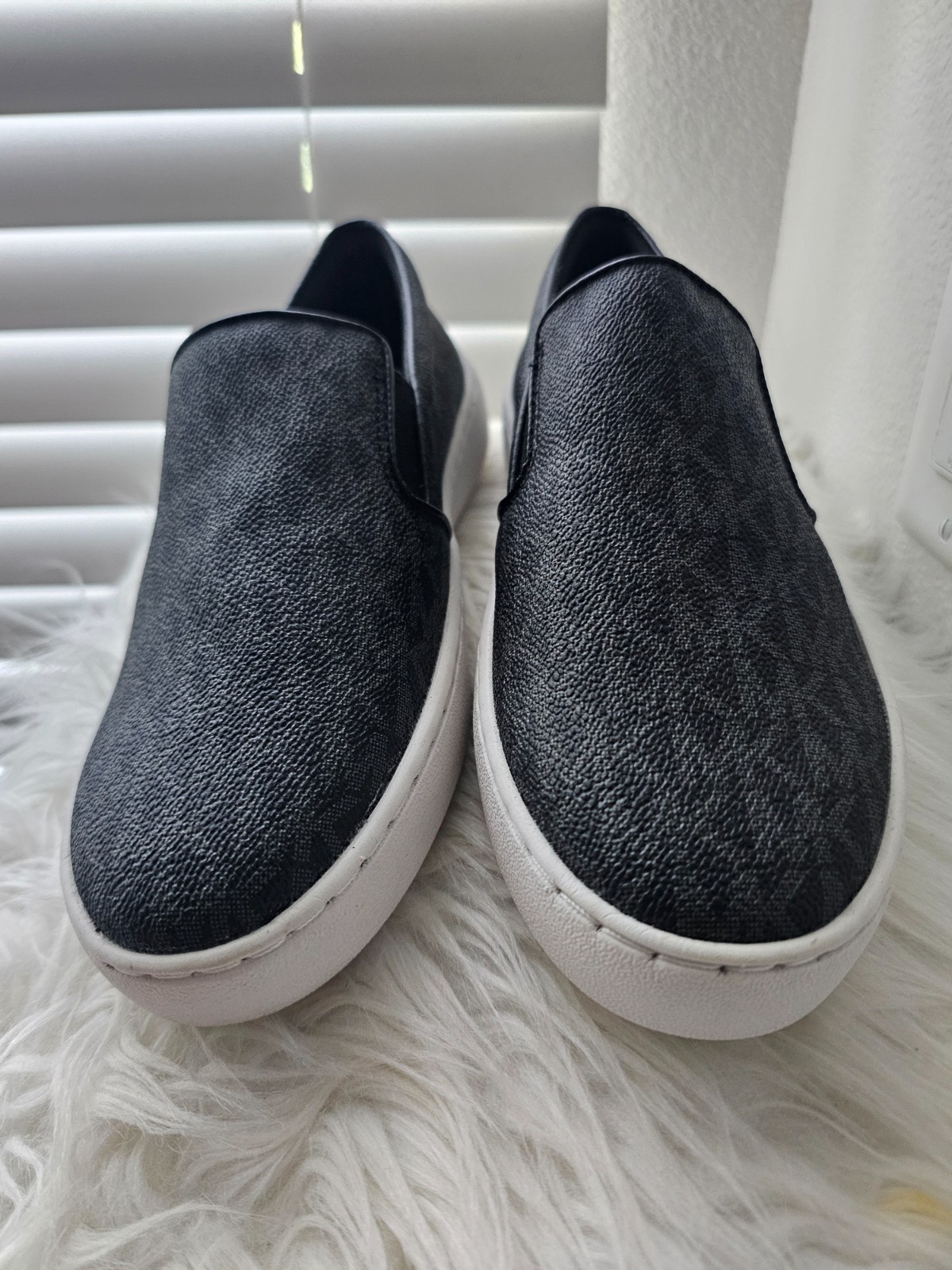Michael Kors Keaton Womens Shoes Sz 6.5 M Black Signature Logo Slip On Sneakers