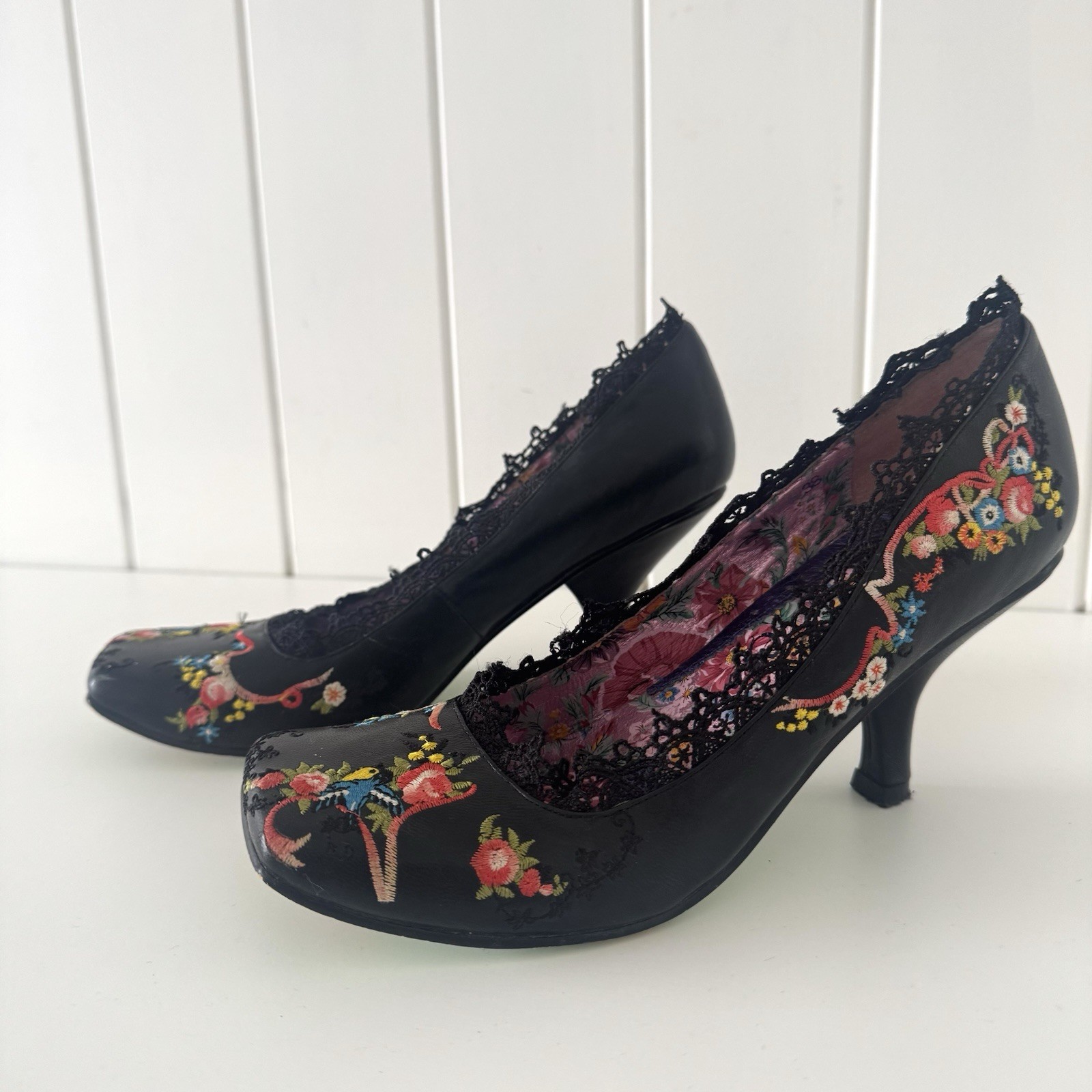 Irregular Choice Leather Heels Size 38 7 Black Floral Bird Embroidered Lace Trim