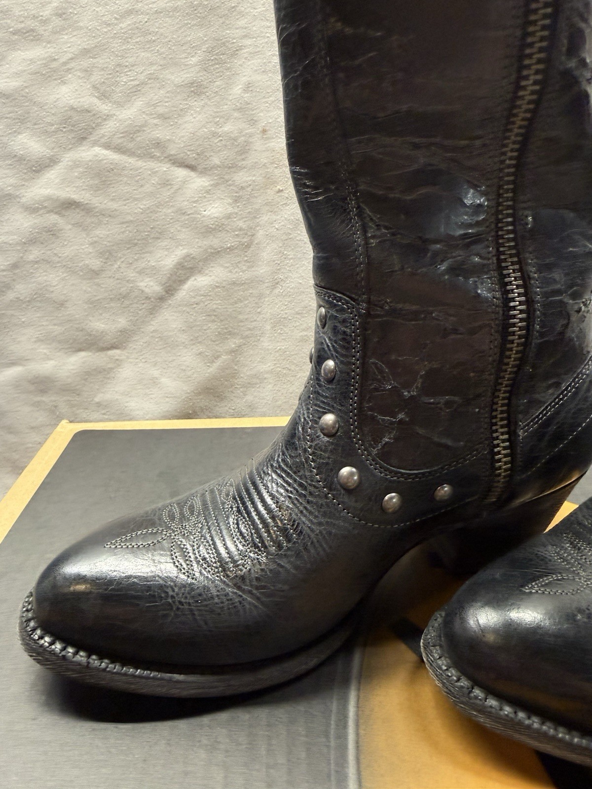 Womens Ariat «Wanderlust» Studded Knee High Boots – Size 6B, Country Western
