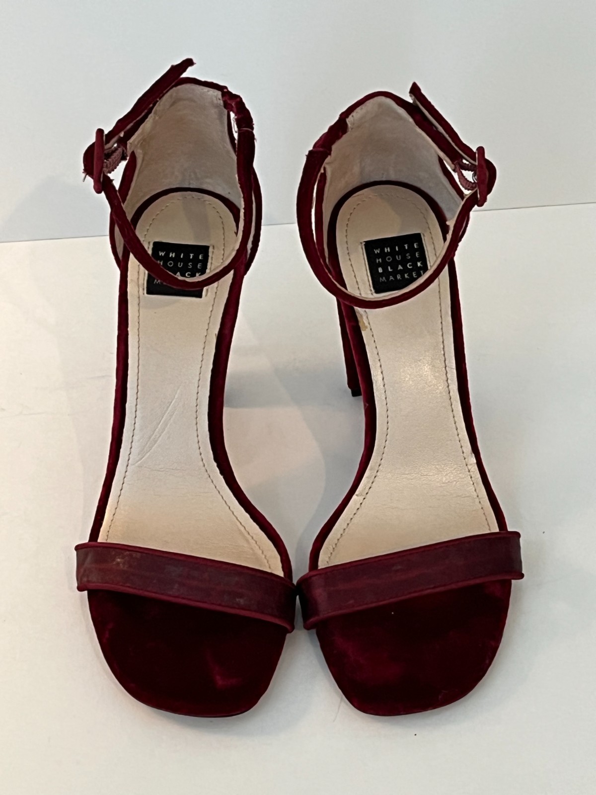 White House Black Market Maroon Velvet 3.25″ Block Heels Ankle Strap Womens 6.5M