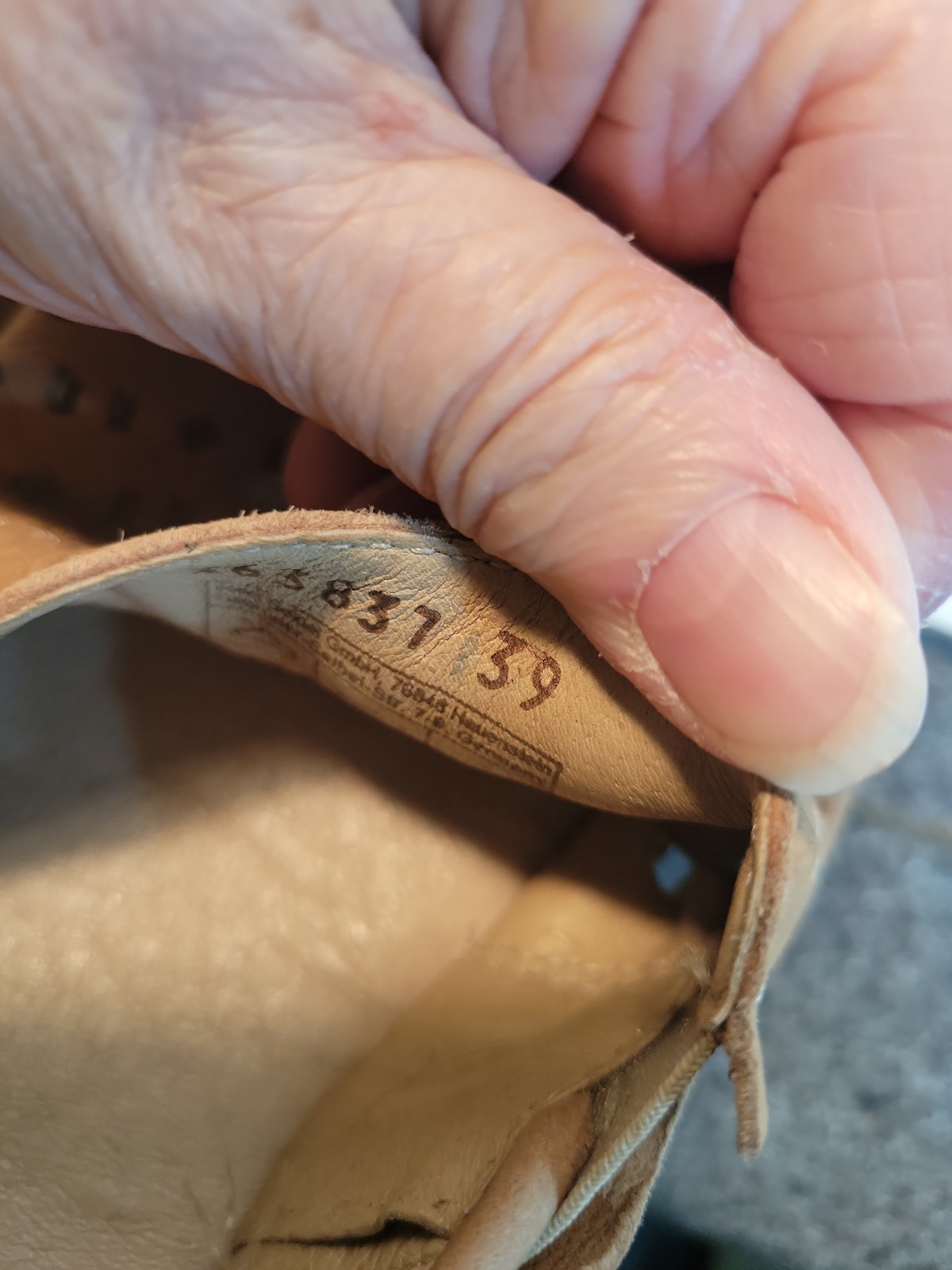 Josef Seibel Sofie 27 Womens Leather Slip-On Shoes Creme Size 8 Us 39 Eu Cutout