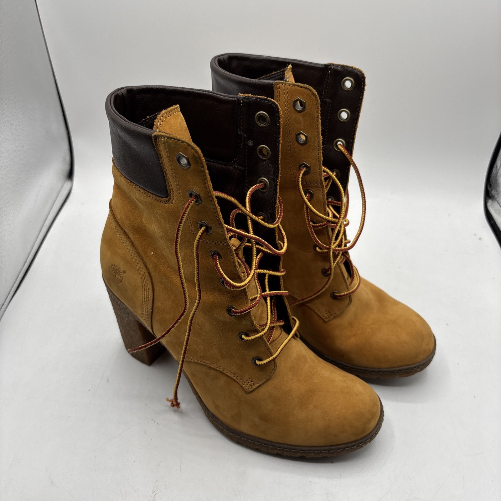 Timberland Earthkeepers W Size 8.5 Lace-Up 2.5” High Heel