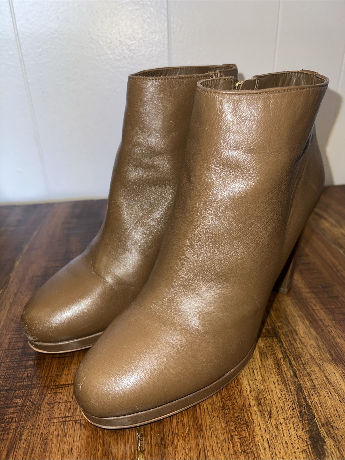 Michael Kors Brown Leather Side Zip Ankle Boots 4”Heels Size 10 VC15F