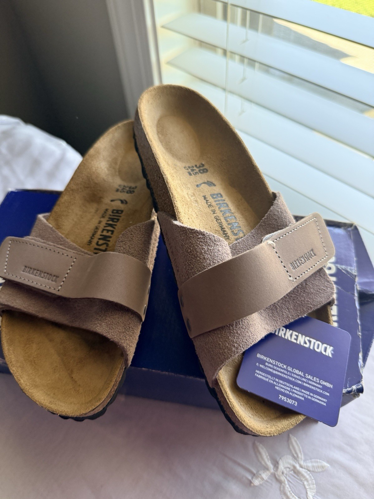 Birkenstock Oita Womens Size 7 EU 38 Narrow Sandals Single Strap Purple Brown