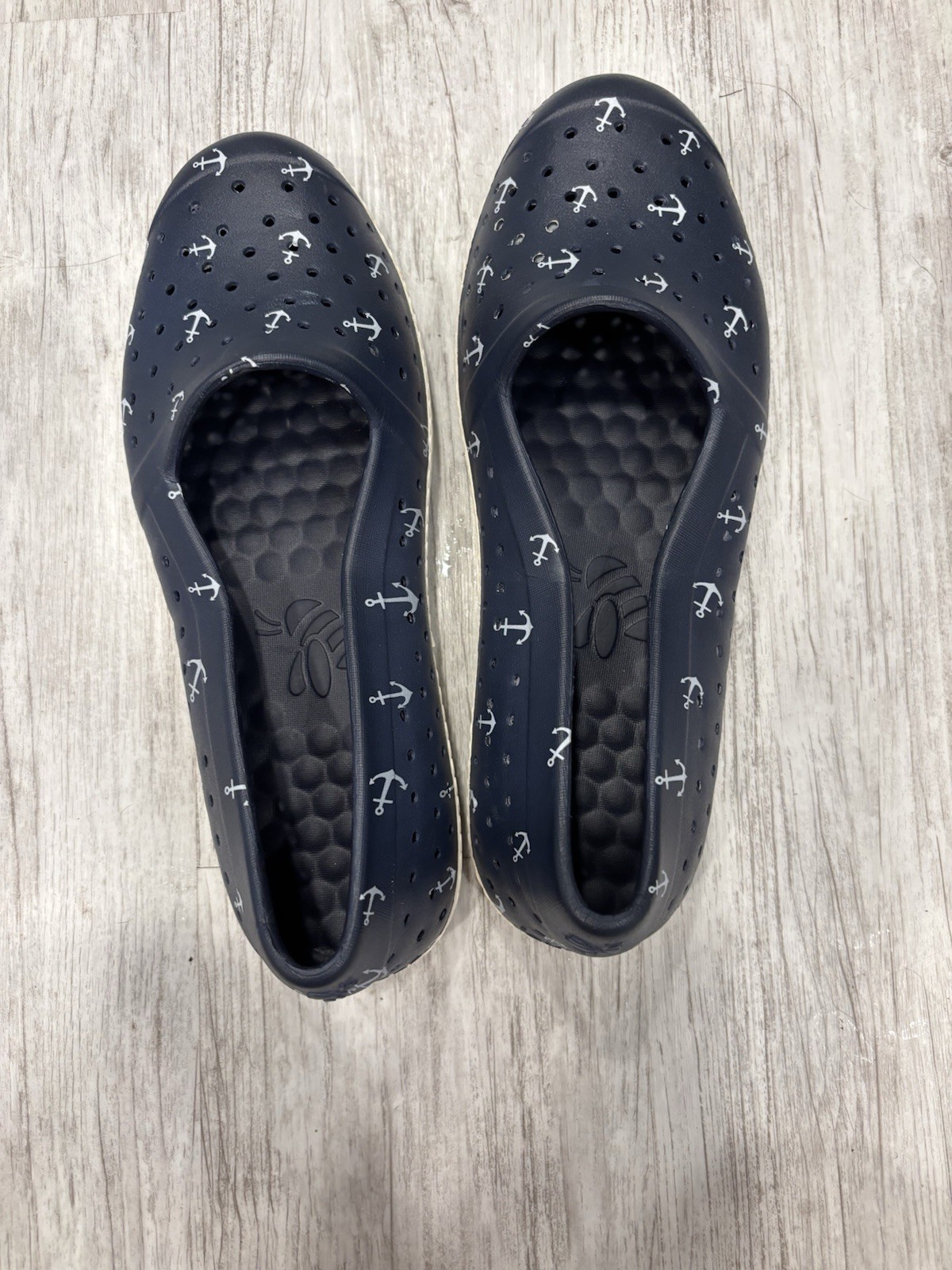 Joybees Women’s Navy Blue Anchor Print Slip-On Water Shoes Beach Clogs Size 9