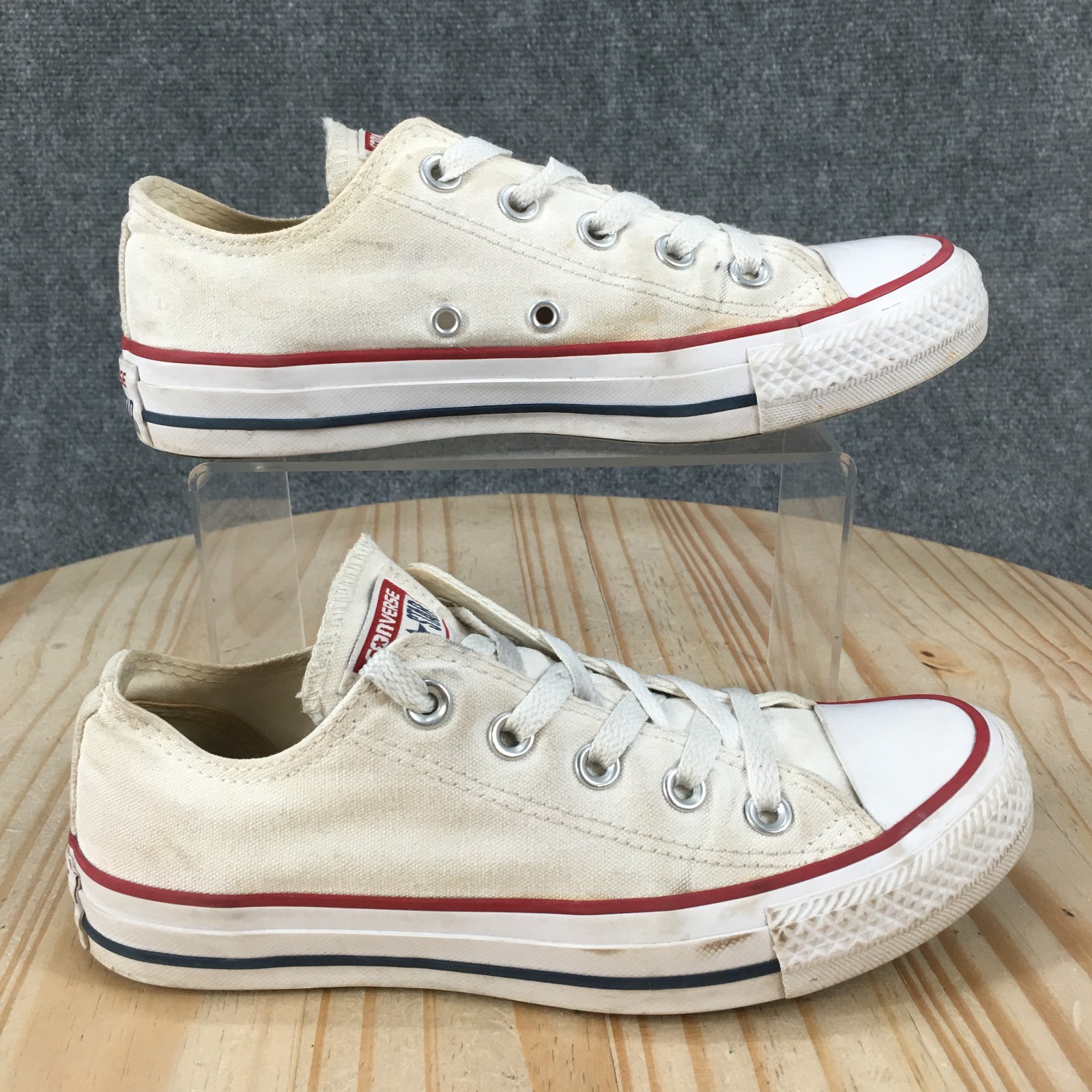 Converse Chuck Taylor All Star Shoes Mens 4 Womens 6 Lace Up Sneakers Canvas Whi
