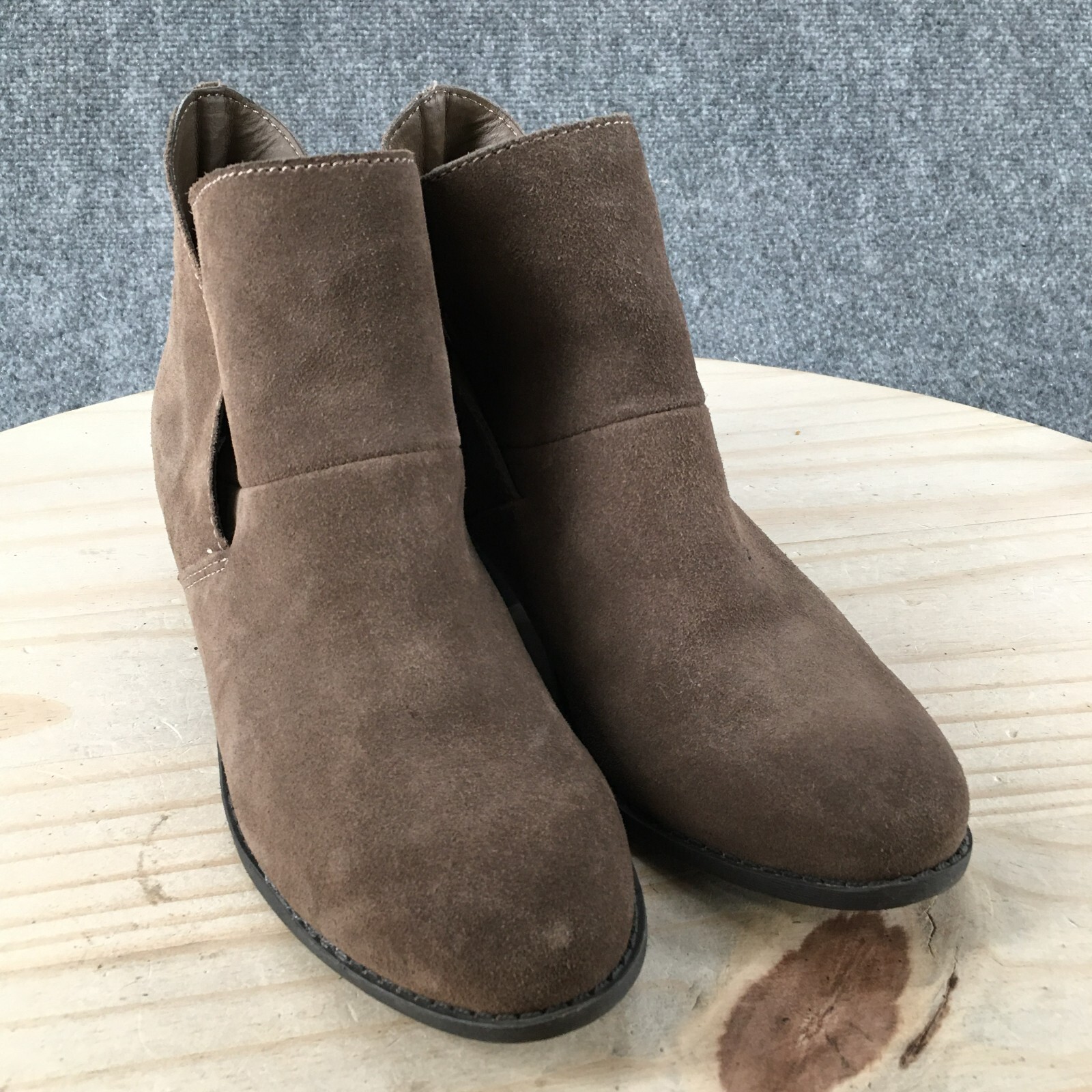 Me Too Boots Womens 6 M Cut Out Ankle Booties Brown Leather Block Heels Pull On