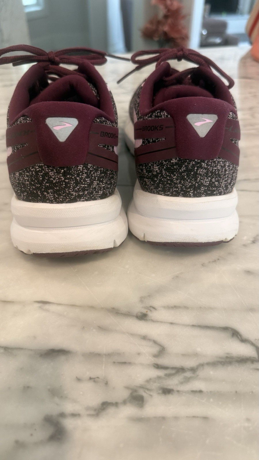 Brooks Launch 4 Women’s Lace-Up Low Top Sneakers Purple/Pink 120234-1B-941
