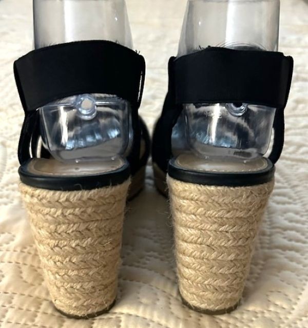 G.H. Bass & Co. Rylee Wedge Sandals (NEW WITHOUT TAGS) Size 8.5