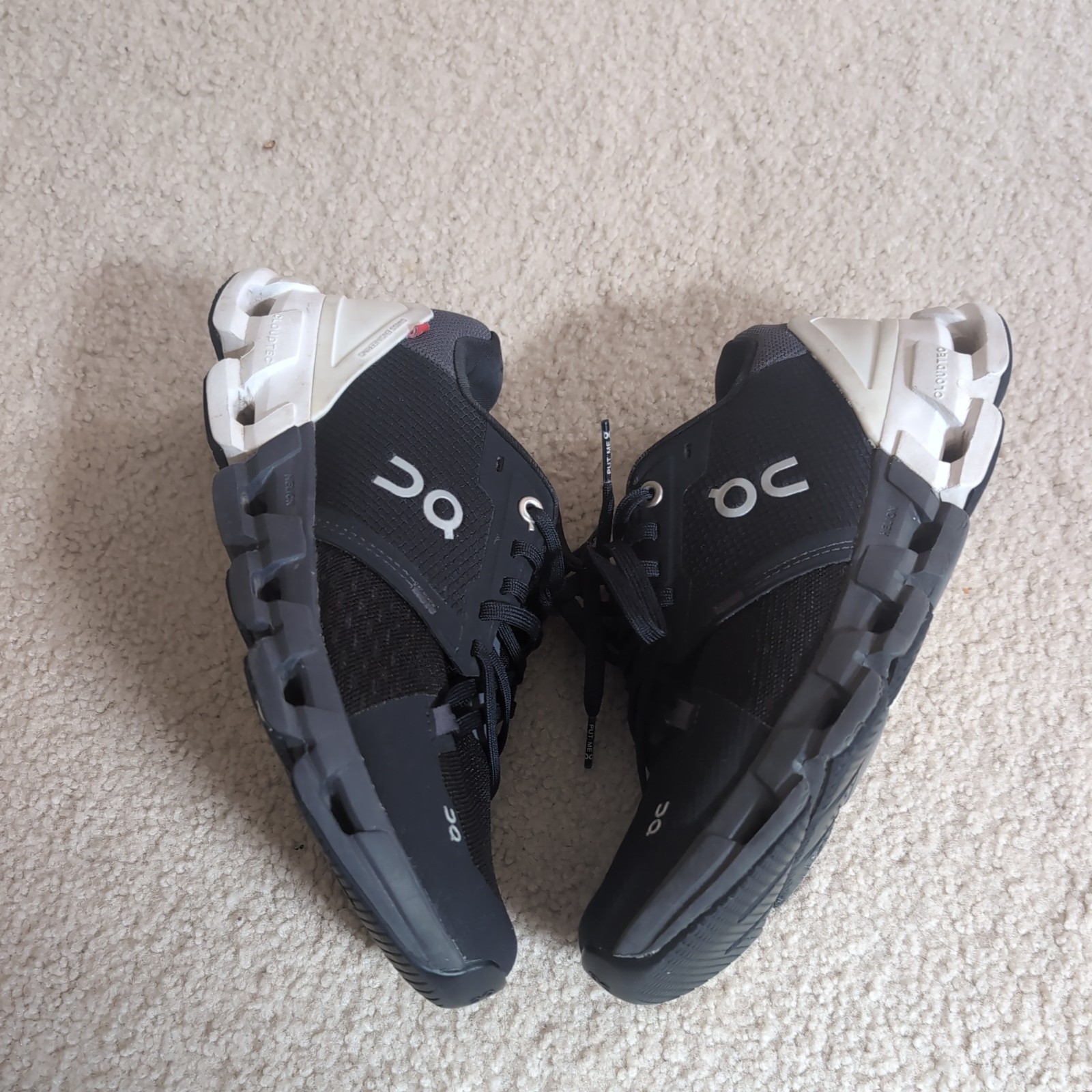 Worn Once On Cloud CloudFlyer Women’s Black Sneakers Sz7
