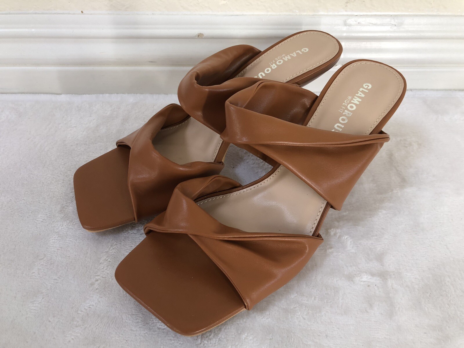 Glamorous Womens Twist Strap Heeled Mule Sandals in camel US SIZE 7