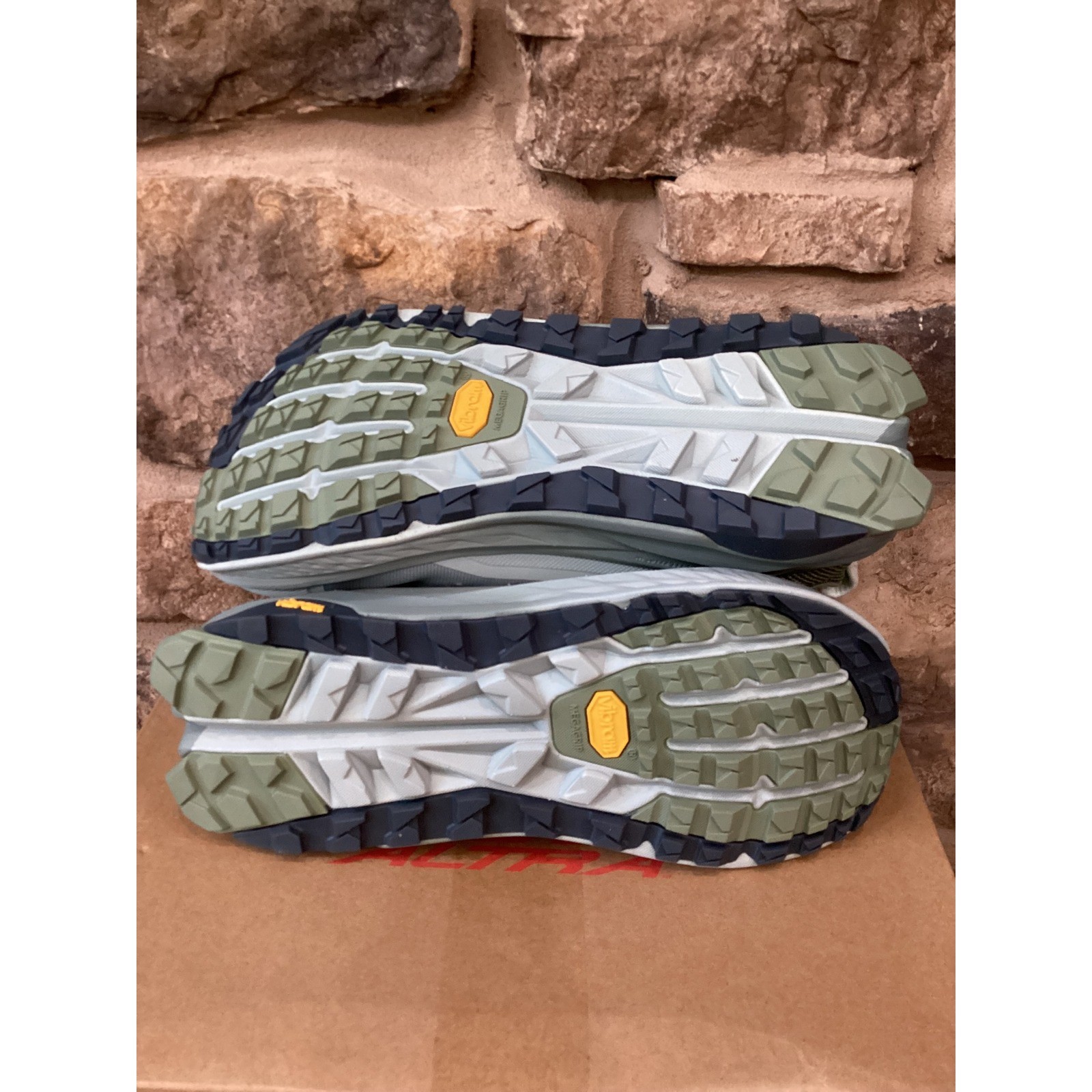 Altra Olympus 6 Womens Trail Running Shoes Gray Shadow AL0A85NK223-085 Size 8.5